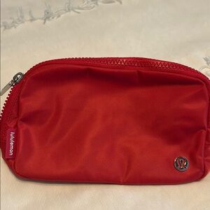 Lululemon Everywhere Belt Bag